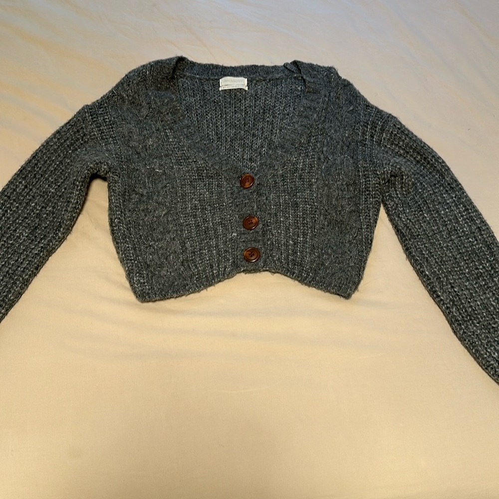 Urban Outfitters Gray Cropped Sweater